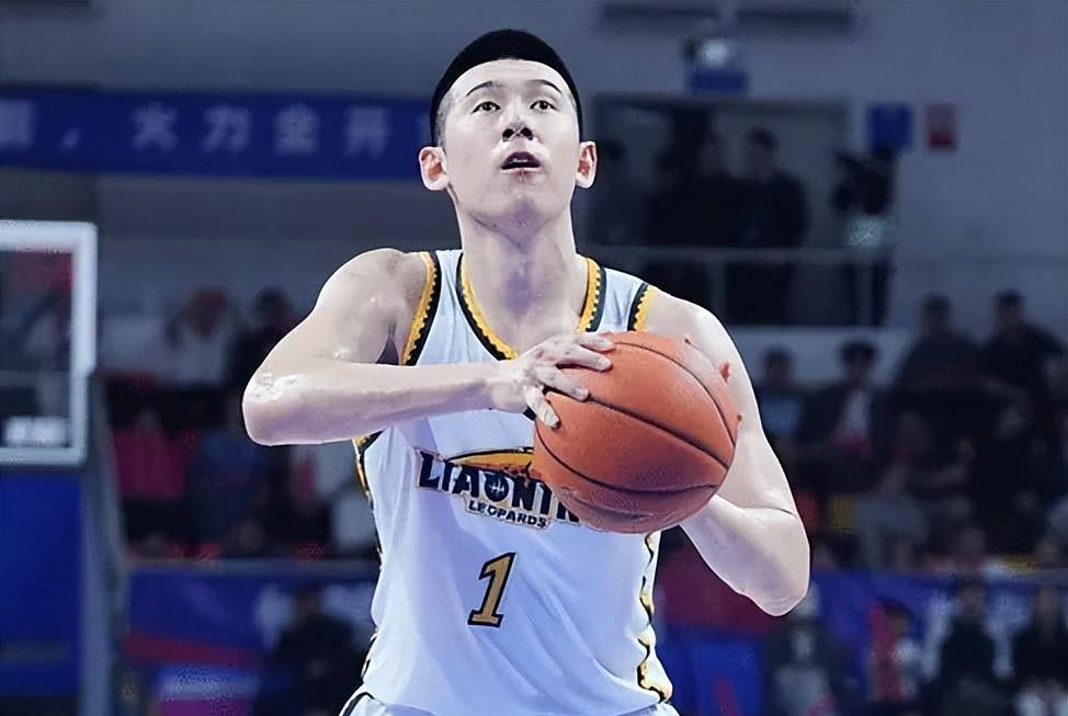 辽宁本土球员表现突出，助球队连胜提升排名(辽宁队球员都打什么位置)