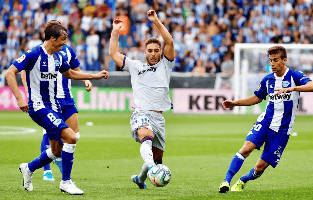 塞维利亚主场大胜,保持全胜状态吗