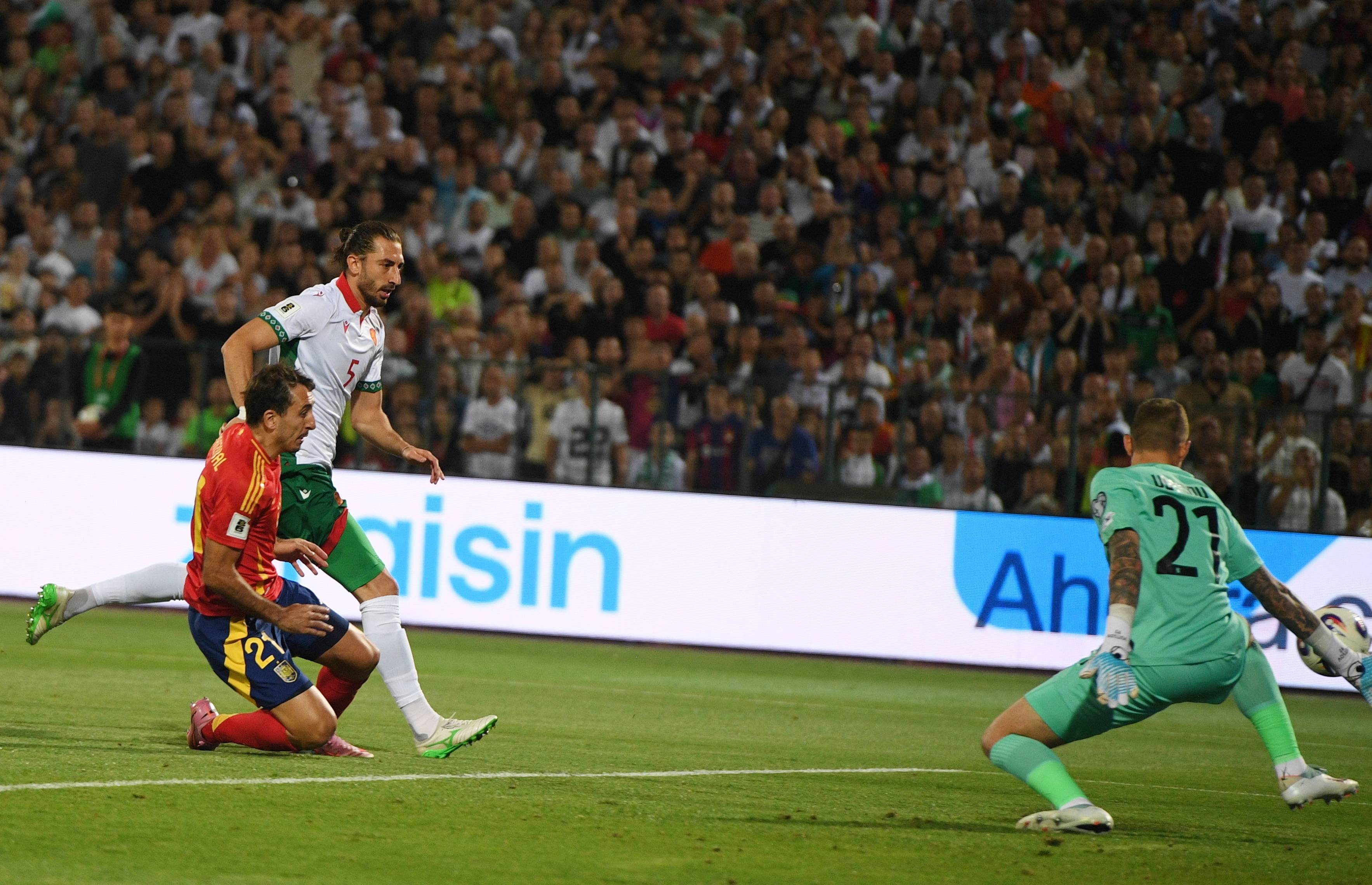 西班牙队实现连胜，晋级欧洲杯淘汰赛(西班牙队实现连胜,晋级欧洲杯淘汰赛的是谁)