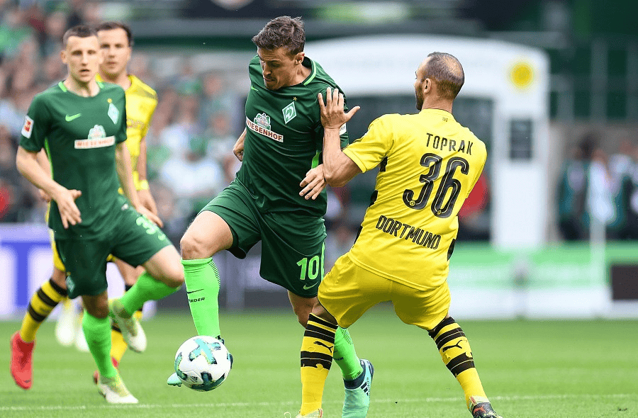 包含云达不来梅对阵柏林赫塔，争夺宝贵三分的词条