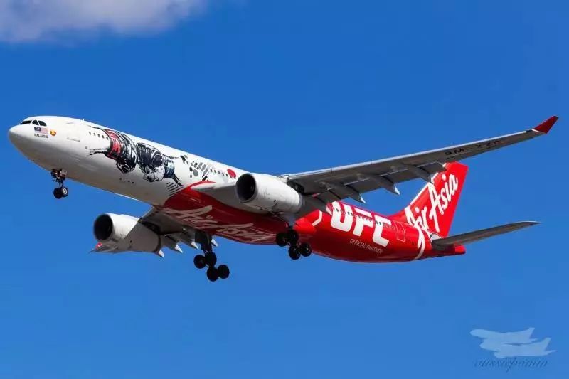 关于强强对话，亚洲区冠军争霸赛点燃荷尔蒙的信息